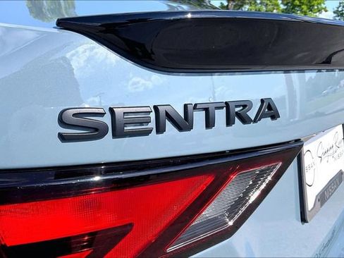 Certified 2025 Nissan Sentra SR w/ Midnight Edition FWD image 25
