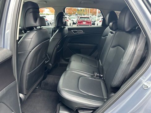 Used 2023 Kia Sportage EX image 14