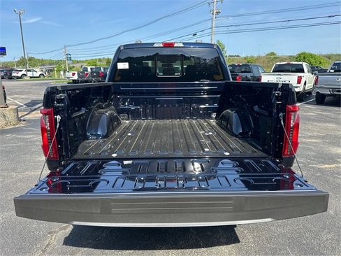 New 2025 Ford F150 XLT w/ Equipment Group 302A MID image 7