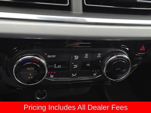 Used 2024 Chevrolet Trax LT w/ Driver Confidence Package FWD image 18