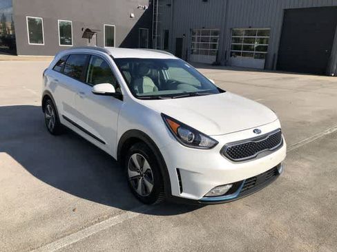 Used 2019 Kia Niro EX FWD image 8