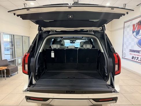 New 2026 Ford Expedition Platinum image 10