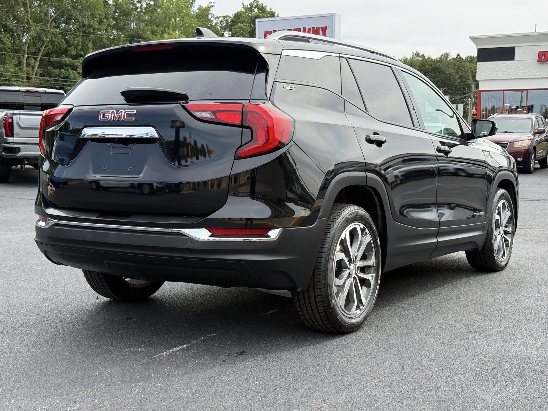 Used 2021 GMC Terrain SLT FWD image 7