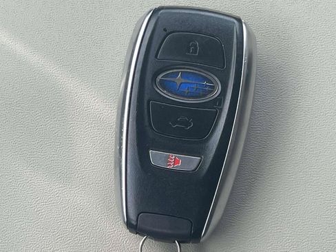 Used 2025 Subaru Ascent Premium AWD/4WD image 4