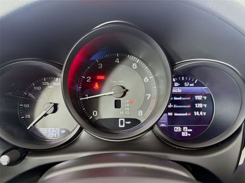 Certified 2023 Porsche Macan Turbo AWD/4WD image 14
