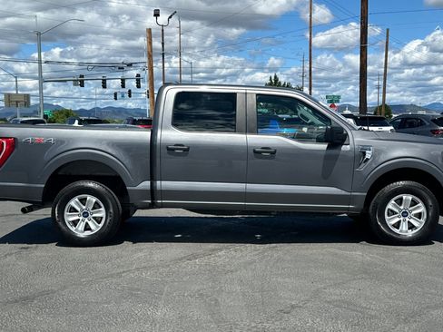 Used 2022 Ford F150 XLT AWD/4WD image 3