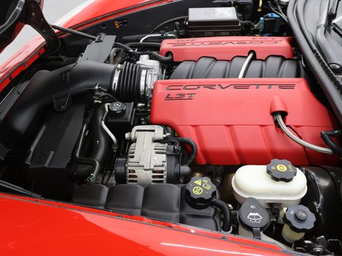 Used 2013 Chevrolet Corvette 427 w/ 1SB Preferred Equipment Group RWD image 15