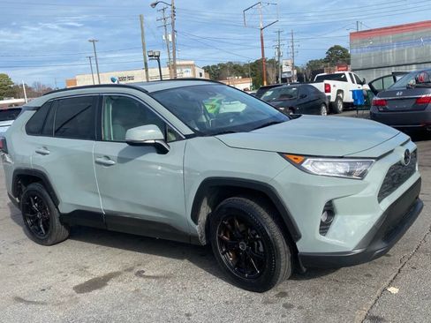 Used 2019 Toyota RAV4 XLE image 14