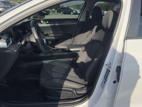 Used 2021 Kia K5 LXS image 14