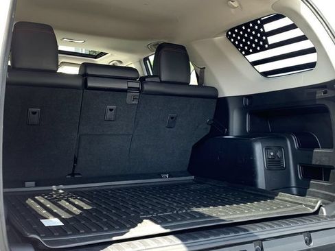 Used 2021 Toyota 4Runner Venture w/ Moonroof Package AWD/4WD image 38
