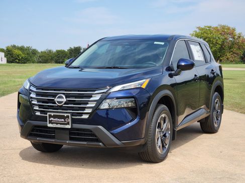 New 2026 Nissan Rogue SV image 7