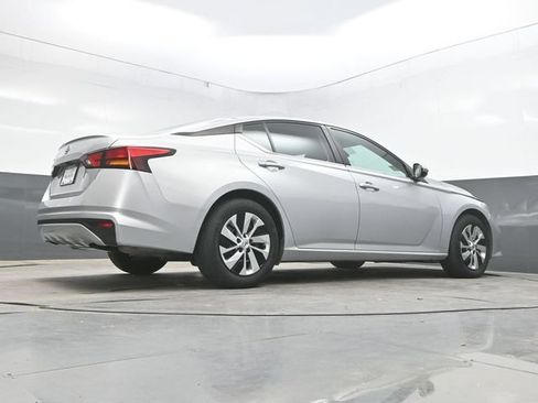 Used 2021 Nissan Altima 2.5 S FWD image 43