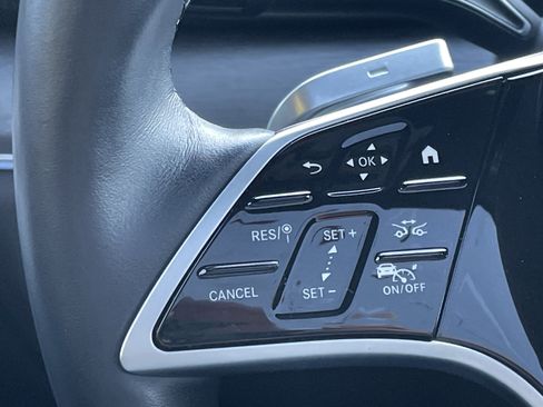 Certified 2025 Mercedes-Benz GLS 450 4MATIC image 28