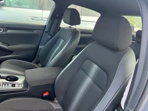 Certified 2025 Honda Civic Sport image 9