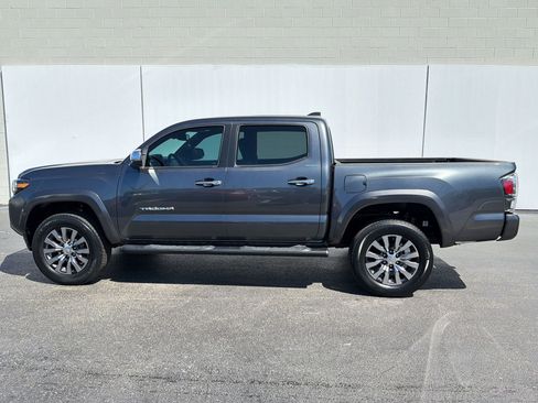 Used 2023 Toyota Tacoma Limited image 2