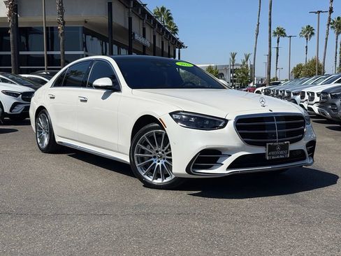Used 2022 Mercedes-Benz S 580 4MATIC Sedan image 1