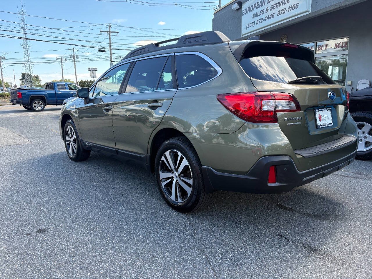 Used 2018 Subaru Outback 2.5i Limited AWD/4WD image 6