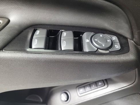 Used 2024 Chevrolet Equinox Premier AWD/4WD image 6