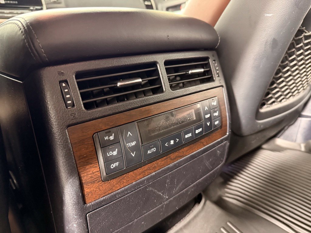Used 2020 Toyota Land Cruiser w/ Four Season Floor Mat Package AWD/4WD image 17