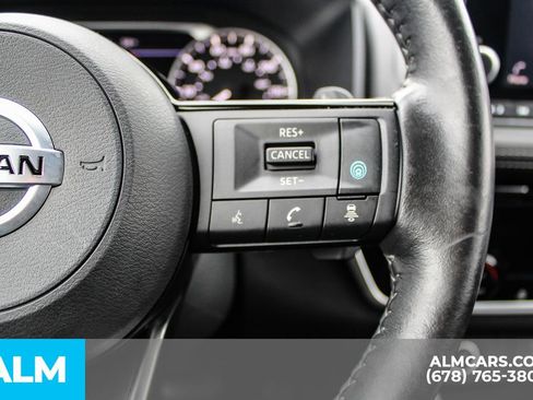 Used 2021 Nissan Rogue SV w/ Premium Package image 24