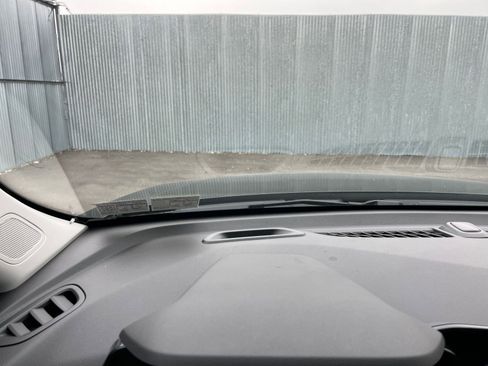 Used 2025 Chevrolet TrailBlazer LT image 31