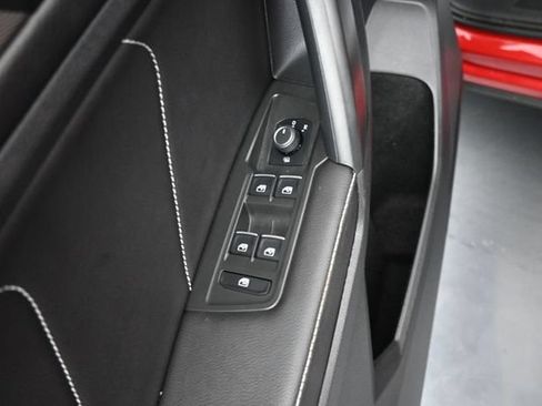 Used 2023 Volkswagen Tiguan SE FWD image 12