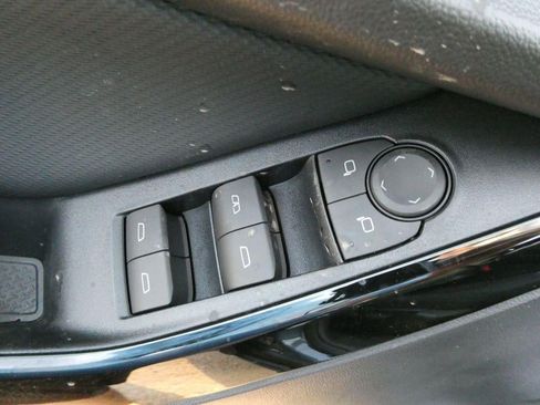 New 2027 Chevrolet Equinox LT AWD/4WD image 16