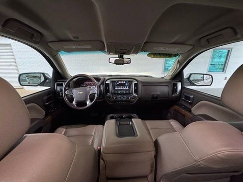 Used 2018 Chevrolet Silverado 1500 LTZ w/ Texas Edition image 28