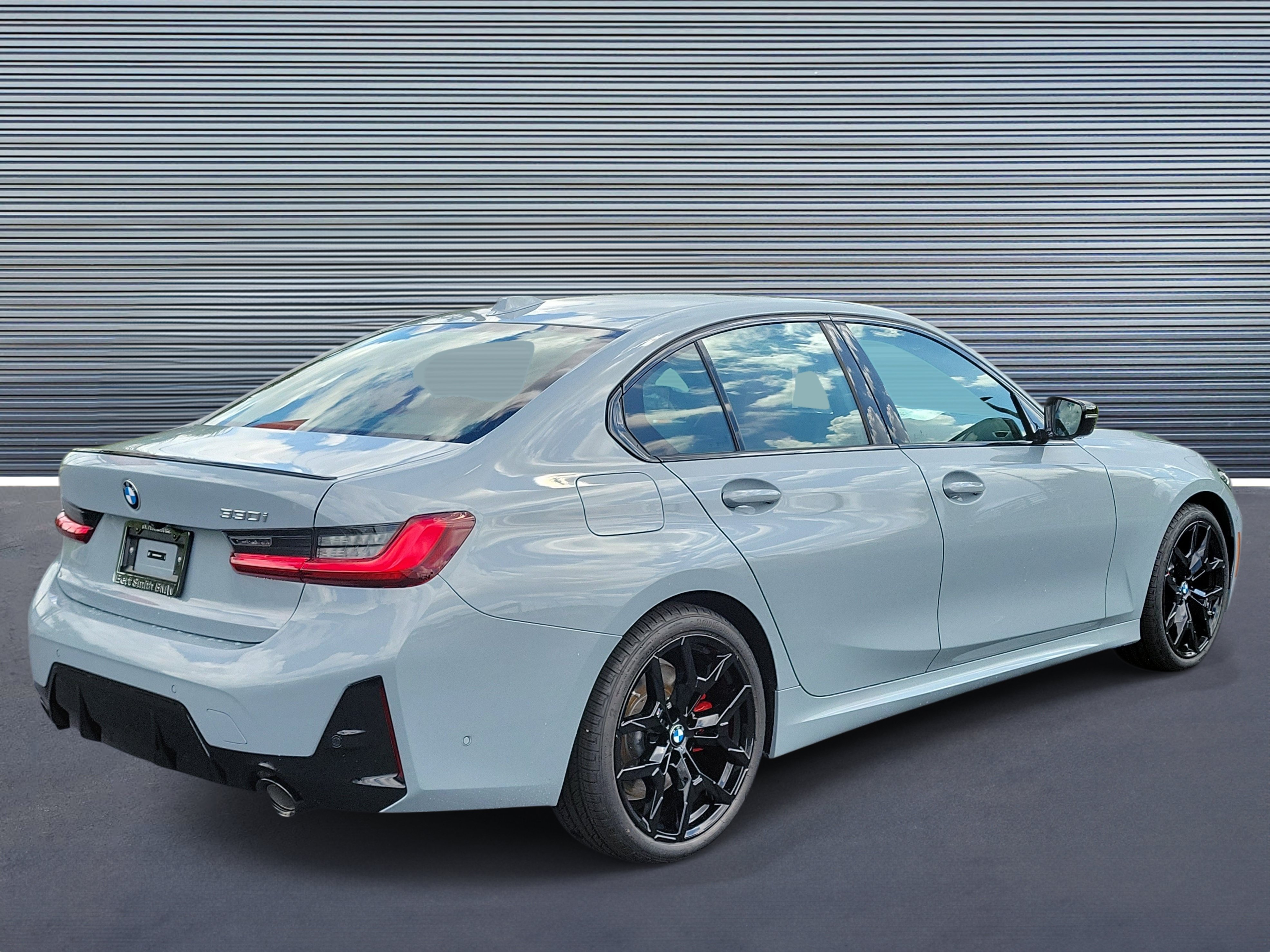 Used 2026 BMW 330i Sedan w/ M Sport Package RWD image 3