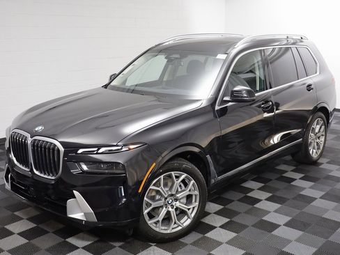 New 2026 BMW X7 xDrive40i w/ Premium Package image 2