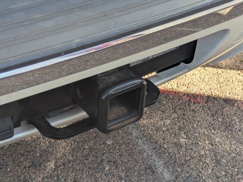 Used 2010 Cadillac Escalade ESV Premium image 6