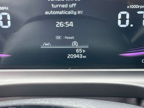 Used 2025 Kia Seltos S image 42