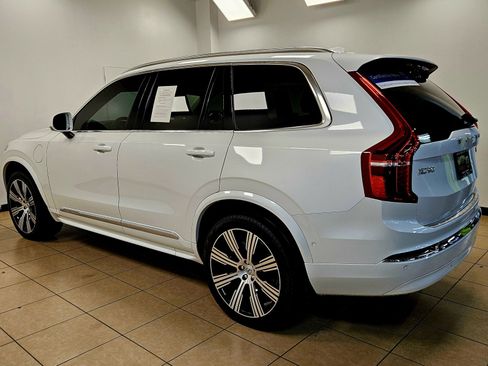 Used 2024 Volvo XC90 T8 Plus w/ Protection Package Premier image 4