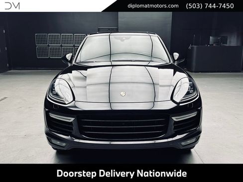 Used 2015 Porsche Cayenne Turbo AWD/4WD image 11