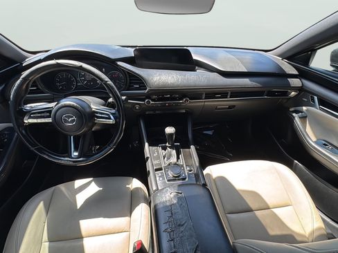 Used 2019 MAZDA MAZDA3 Hatchback w/ Preferred Package FWD image 31