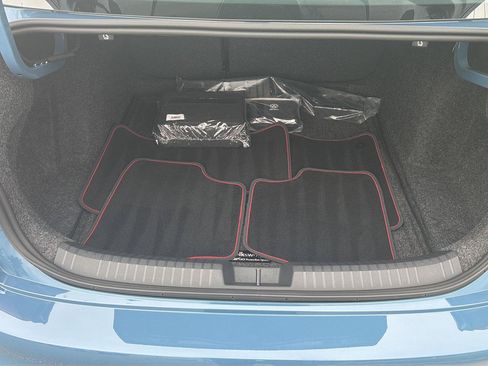 Used 2025 Volkswagen Jetta GLI Autobahn FWD image 23