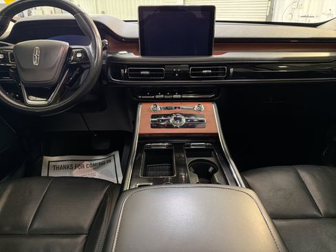 Used 2023 Lincoln Aviator Reserve image 22