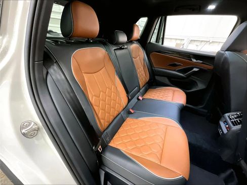 New 2026 Volkswagen Tiguan SEL R-Line AWD/4WD image 27