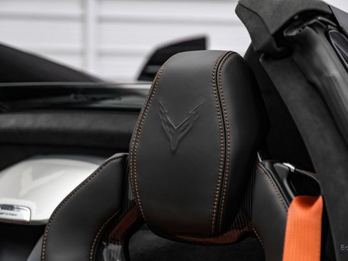 Used 2025 Chevrolet Corvette Z06 RWD image 52