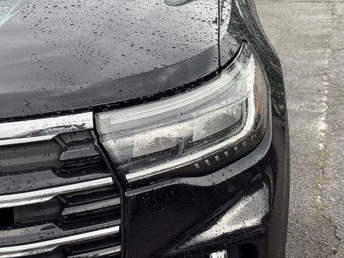 New 2026 Ford Explorer Active w/ Active Comfort Package AWD/4WD image 10