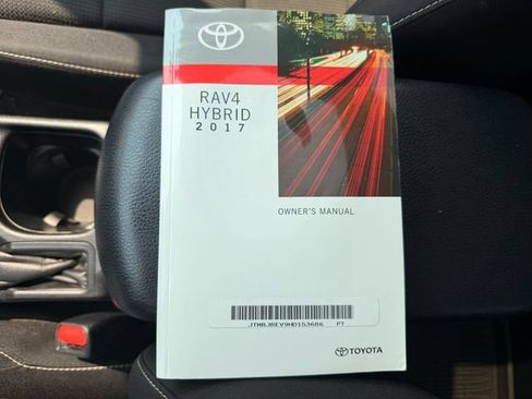 Used 2017 Toyota RAV4 XLE w/ All Weather Liner Package AWD/4WD image 26