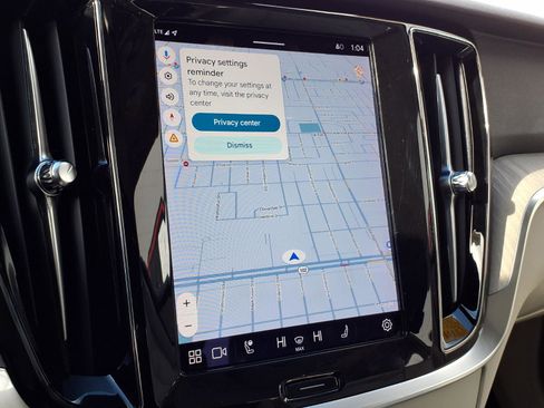 Used 2024 Volvo S60 B5 Plus image 10