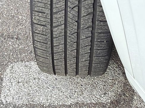 Used 2018 Volvo XC90 T6 Momentum w/ Convenience Package image 44