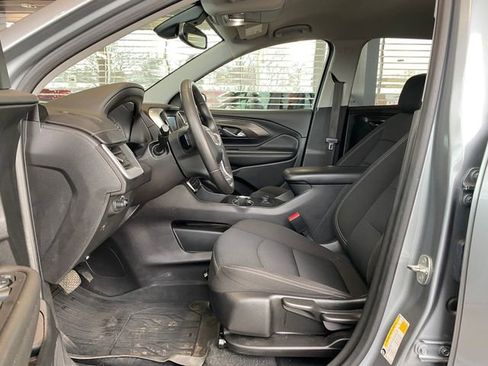 Used 2023 GMC Terrain SLE w/ LPO, Floor Liner Package image 12