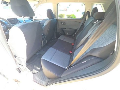 Used 2023 Nissan Rogue SL image 23