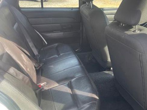 Used 2009 Ford Crown Victoria Police Interceptor image 7