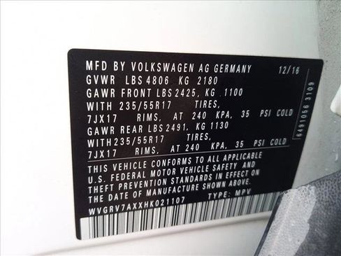 Used 2017 Volkswagen Tiguan Wolfsburg Edition image 23