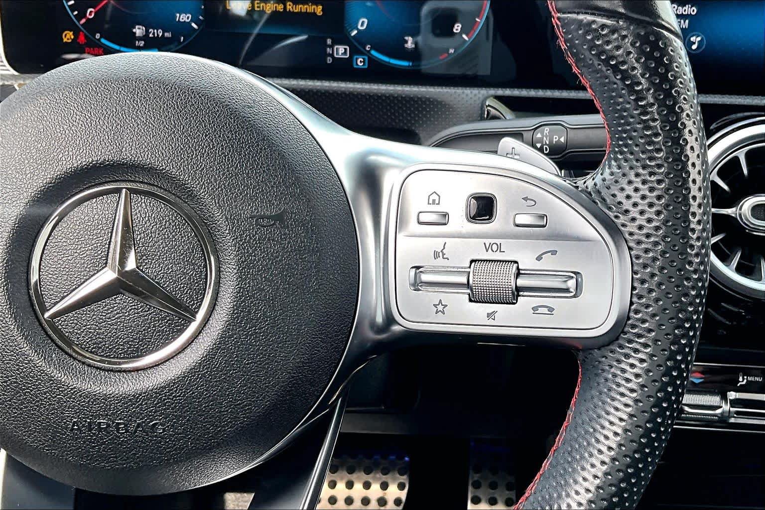 Used 2020 Mercedes-Benz CLA 250 image 25