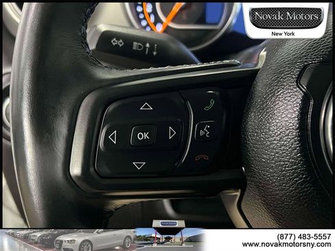 Used 2021 Jeep Gladiator Willys image 20