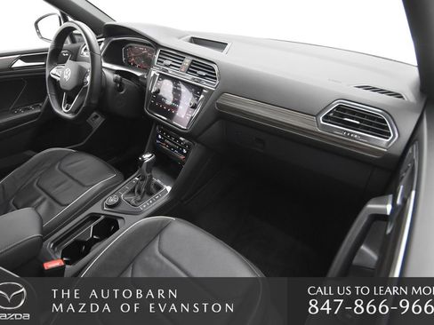 Used 2022 Volkswagen Tiguan SEL R-Line image 28